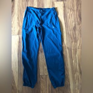 White Cross jogger scrub pant, size medium